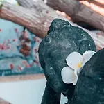 The Essence Of Jakarta Villa *